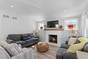 15 Geneva Ln, Fontana, WI 53125 - Photo 2