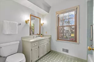 1012 W Cedar Ridge Ct, Mequon, WI 53092 - Photo 24