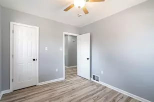 2054 S 77th St, West Allis, WI 53219 - Photo 8