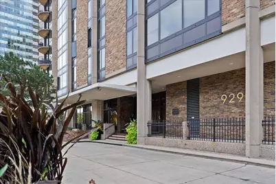 929 N Astor St #405, Milwaukee, WI 53202 - Photo 24