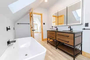 3457 S 10th St, Milwaukee, WI 53215 - Photo 8