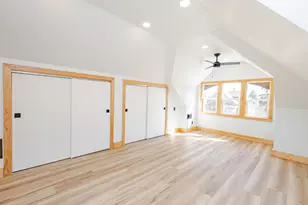 3457 S 10th St, Milwaukee, WI 53215 - Photo 6