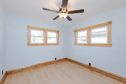 3457 S 10th St, Milwaukee, WI 53215 - Photo 30