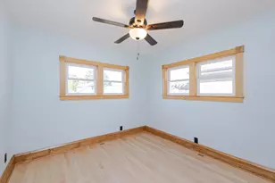 3457 S 10th St, Milwaukee, WI 53215 - Photo 30