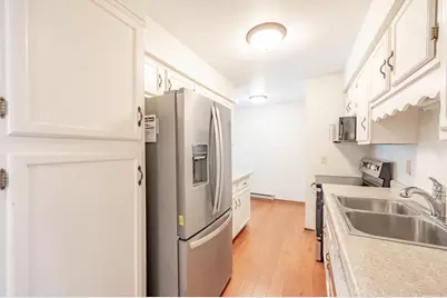 9002 W Lisbon Ave #202, Milwaukee, WI 53222 - Photo 6