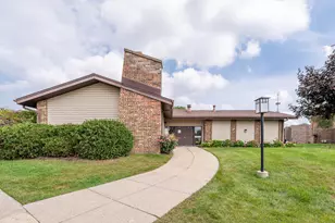 9002 W Lisbon Ave, Milwaukee, WI 53222 - Photo 14