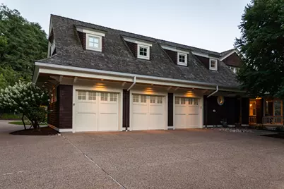 832  Country Club Ln, Onalaska, WI 54650 - Photo 32