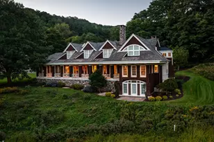 832 Country Club Ln, Onalaska, WI 54650 - Photo 2