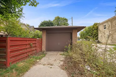 703  St Clair Ave, Sheboygan, WI 53081 - Photo 26