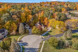 2110 Hollow Cir, West Bend, WI 53090 - Photo 36