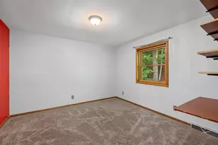 2110 Hollow Cir, West Bend, WI 53090 - Photo 22