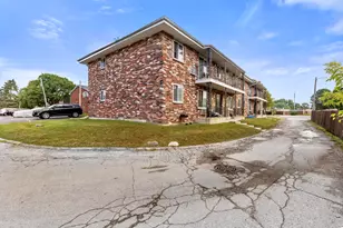 7871 N 60th St, Milwaukee, WI 53223 - Photo 2