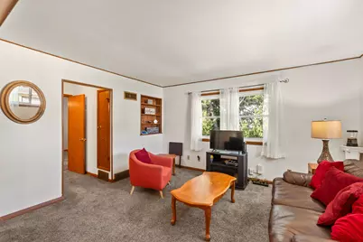 8220 W Lynmar Ter, Milwaukee, WI 53222 - Photo 8