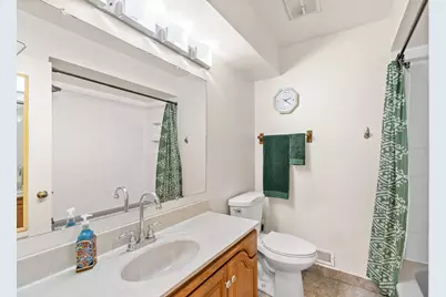 8220 W Lynmar Ter, Milwaukee, WI 53222 - Photo 10