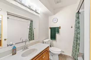 8220 W Lynmar Terrace, Milwaukee, WI 53222 - Photo 10