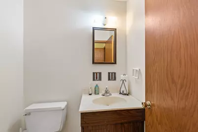 8220 W Lynmar Ter, Milwaukee, WI 53222 - Photo 14