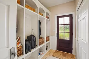 1702 E Juniper Way, Hartland, WI 53029 - Photo 104