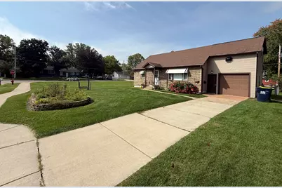 813  Hickory St -, Mauston, WI 53948 - Photo 30