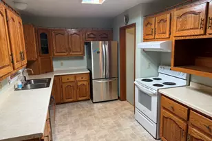 813 Hickory St -, Mauston, WI 53948 - Photo 8