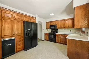 W305N5260 Gail Ln, Hartland, WI 53029 - Photo 10