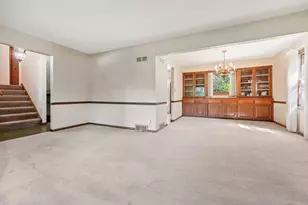 W305N5260 Gail Ln, Hartland, WI 53029 - Photo 8