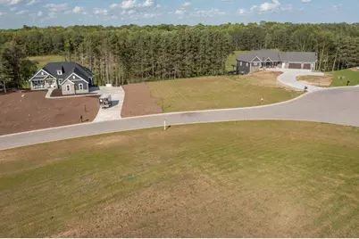 2040  Paradise Hills Ct, Trenton, WI 53095 - Photo 2