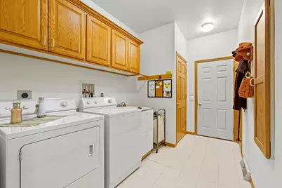 710  Moraine Ct, Kewaskum, WI 53040 - Photo 22