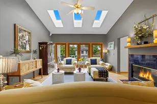 710 Moraine Ct, Kewaskum, WI 53040 - Photo 4