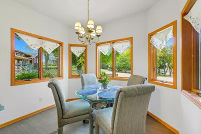 710  Moraine Ct, Kewaskum, WI 53040 - Photo 8