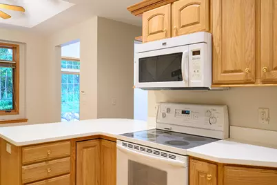 2315  Stoney Ln, Grafton, WI 53024 - Photo 12