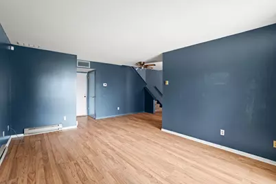 8657 N 72nd St, Milwaukee, WI 53223 - Photo 6