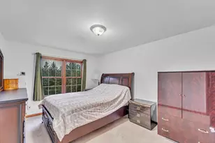 215 Emerald Dr, Racine, WI 53406 - Photo 20