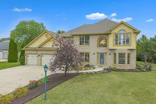 215 Emerald Dr, Racine, WI 53406 - Photo 32