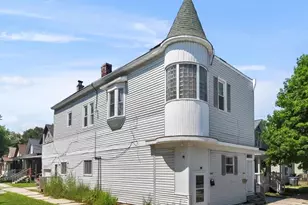 1332 S 9th St, Sheboygan, WI 53081 - Photo 1