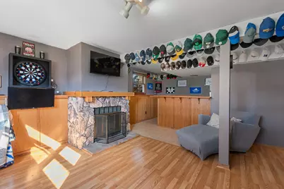 W165N10401  Wagon Trl, Germantown, WI 53022 - Photo 16