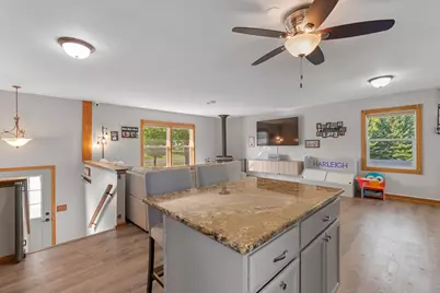 W165N10401  Wagon Trl, Germantown, WI 53022 - Photo 28