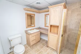 W179N9765 Riversbend Circle, Germantown, WI 53022 - Photo 18