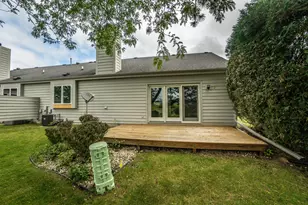 W179N9765 Riversbend Circle, Germantown, WI 53022 - Photo 22