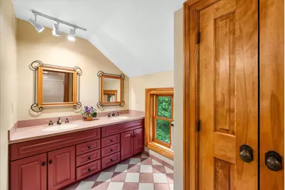 7918  Pleasant Valley Rd, Cedarburg, WI 53080 - Photo 46