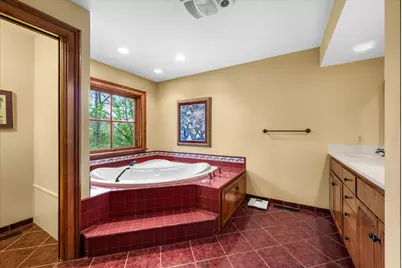 7918  Pleasant Valley Rd, Cedarburg, WI 53080 - Photo 24