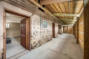 7918 Pleasant Valley Rd, Cedarburg, WI 53080 - Photo 92
