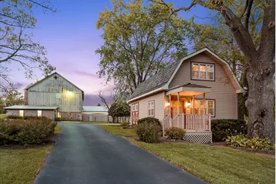 7918  Pleasant Valley Rd, Cedarburg, WI 53080 - Photo 2