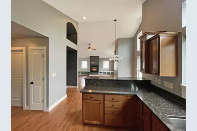 214 S Hills Ct #214, Plymouth, WI 53073 - Photo 8