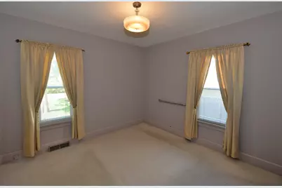 712  Cleveland Ave, Racine, WI 53405 - Photo 16