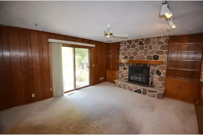 1252 W Laurel St, Whitewater, WI 53190 - Photo 12