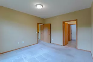 230 Hilldale Dr, Hartford, WI 53027 - Photo 16