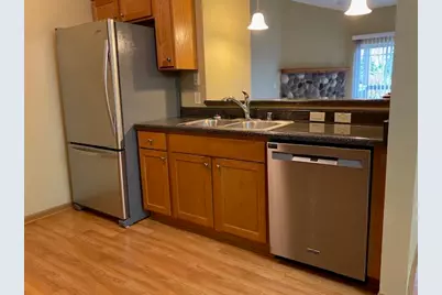 230  Hilldale Dr #1307, Hartford, WI 53027 - Photo 2