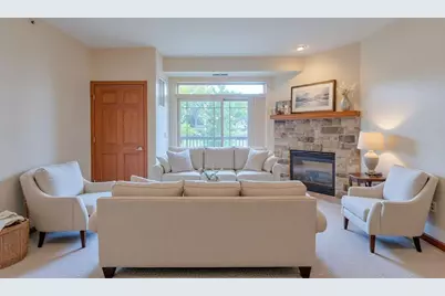 230  Hilldale Dr #1307, Hartford, WI 53027 - Photo 8