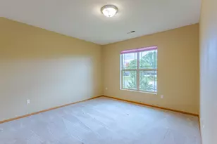 230 Hilldale Dr, Hartford, WI 53027 - Photo 14