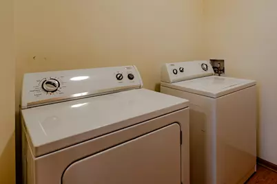 230  Hilldale Dr #1307, Hartford, WI 53027 - Photo 24